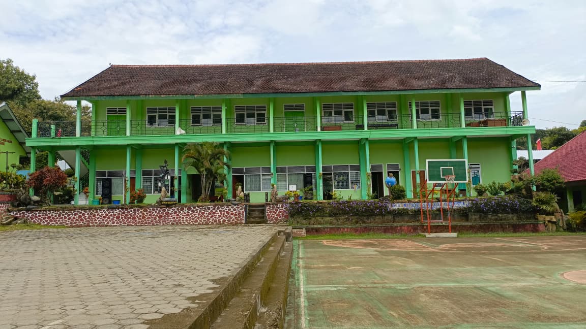 Gedung Serbaguna / Aula dan Kantor