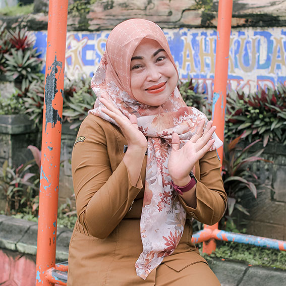 Indah Dwi Kristiani, S.Pd